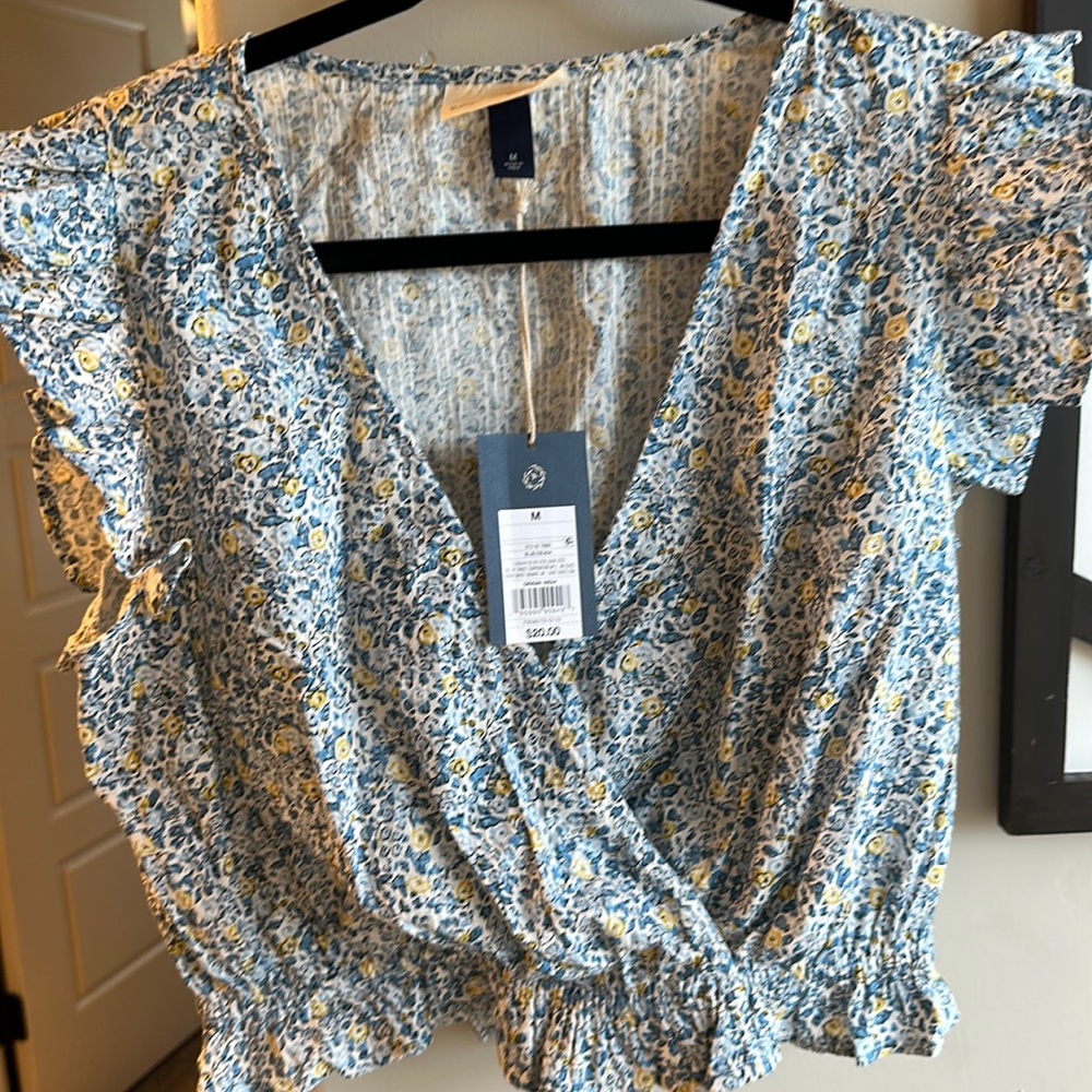 Universal Thread Floral Crop top
